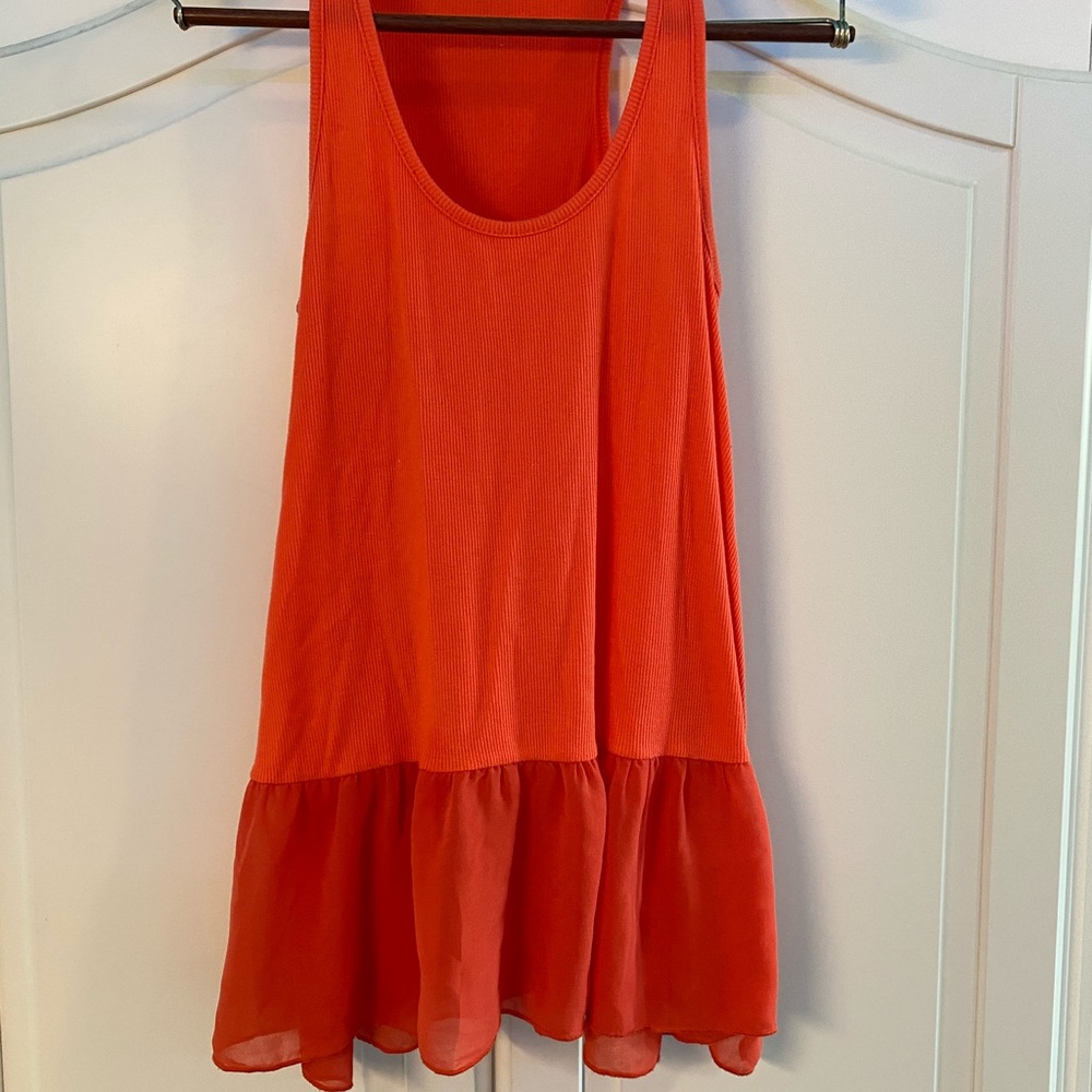 Long tank top with ruffle